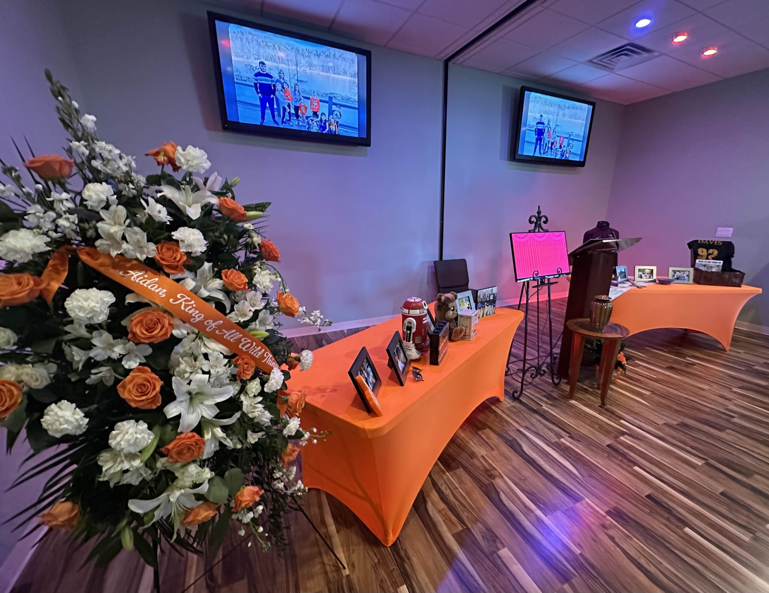 Trinity Memorial Funeral Home serving Bluff City, Tennessee